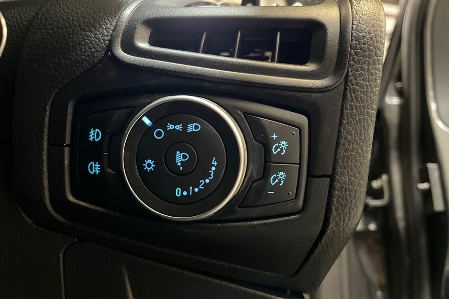 Ford FOCUS Photo autoimg-7e96c5c2c196e1c15221c557723d7a18de115e26.jpg