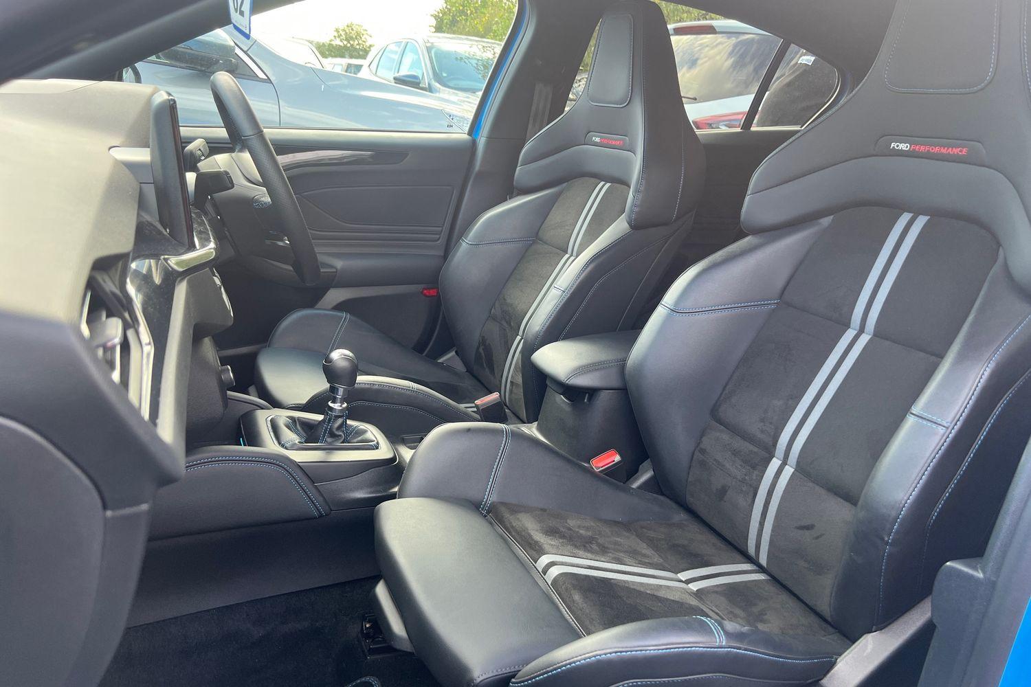 Ford FOCUS Photo 18