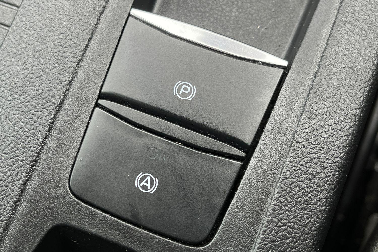 Ford FOCUS Photo 35