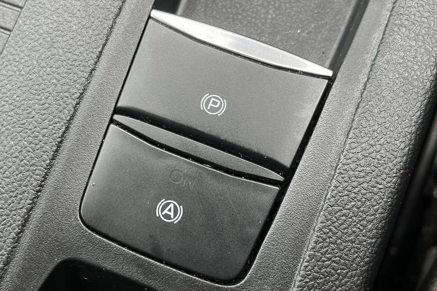 Ford FOCUS Photo autoimg-7e9771188a6ab85e448668266daac12d6c7303cb.jpg