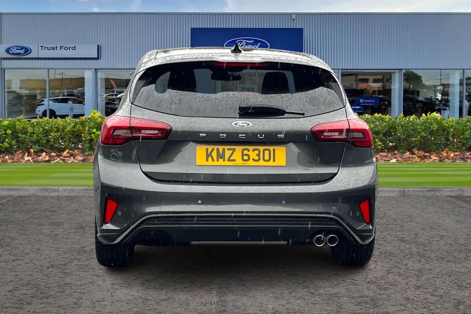 Ford Focus Photo 6