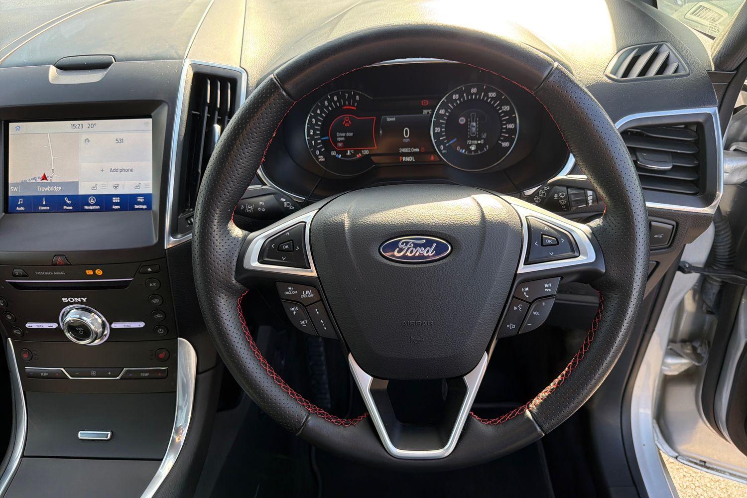 Ford S-Max Photo 11