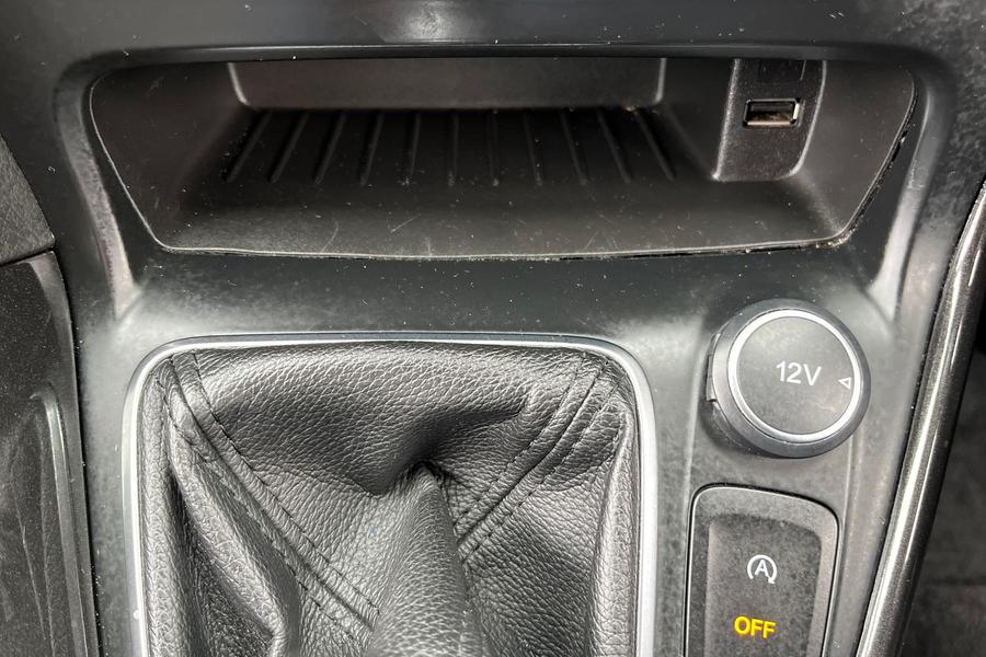 Ford Focus Photo autoimg-7e99ea9ed89ebc16497f6bae44a81df8a944c15b.jpg