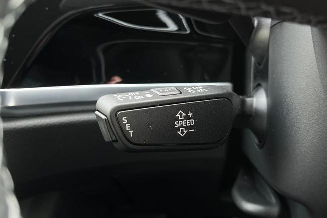 AUDI Q3 Photo 36