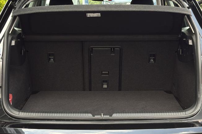 VOLKSWAGEN Golf Photo 12