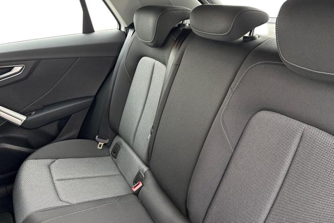 AUDI Q2 Photo 9