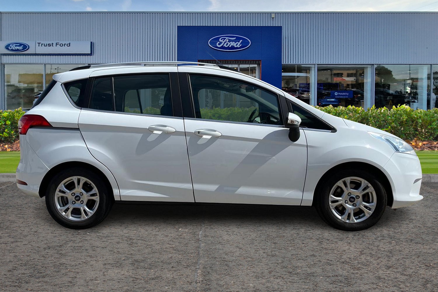 Ford B-MAX Photo 2