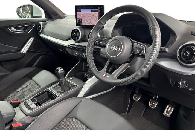 AUDI Q2 Photo 6