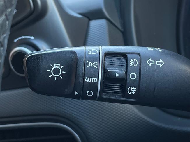 HYUNDAI Kona Photo 38