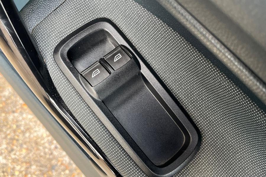 FORD FIESTA Photo autoimg-7ebe18ad88e4d17793f0f2fb0df54cd6dd0855b8.jpg