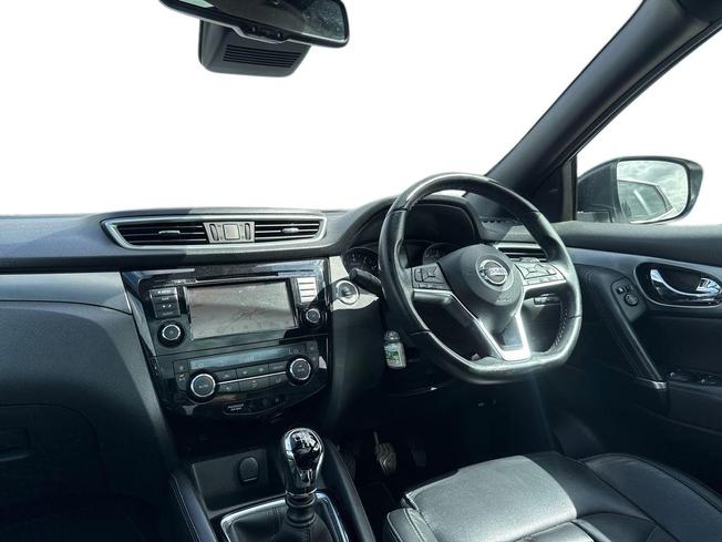 NISSAN Qashqai Photo 2
