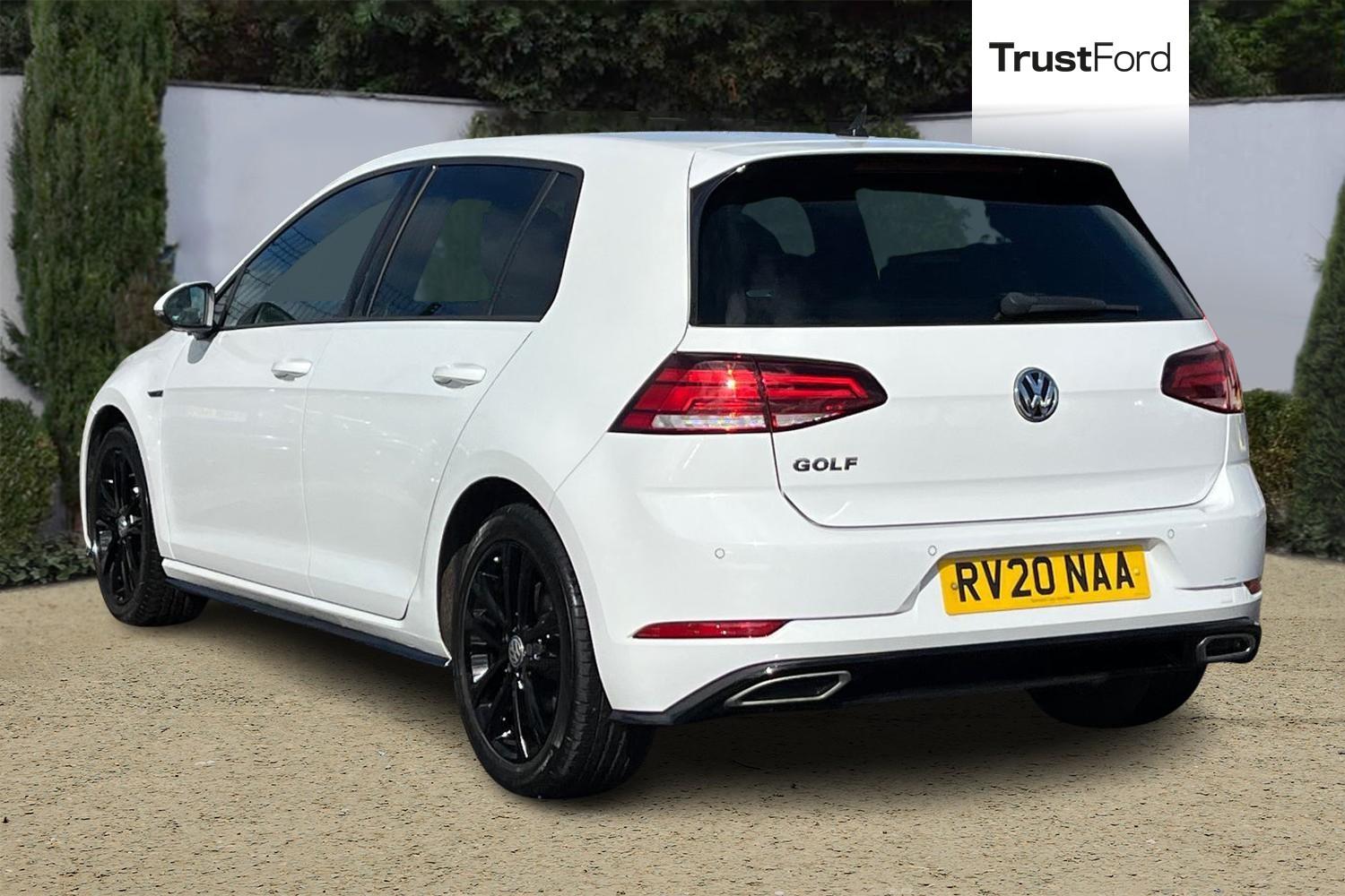 Volkswagen GOLF Photo 1