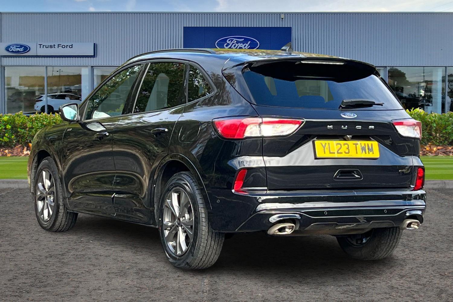 Ford Kuga Photo 1