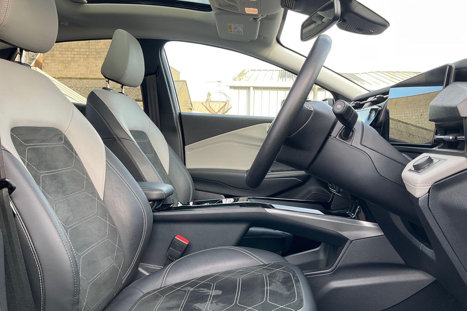 Ford Puma Gen-E Photo 16