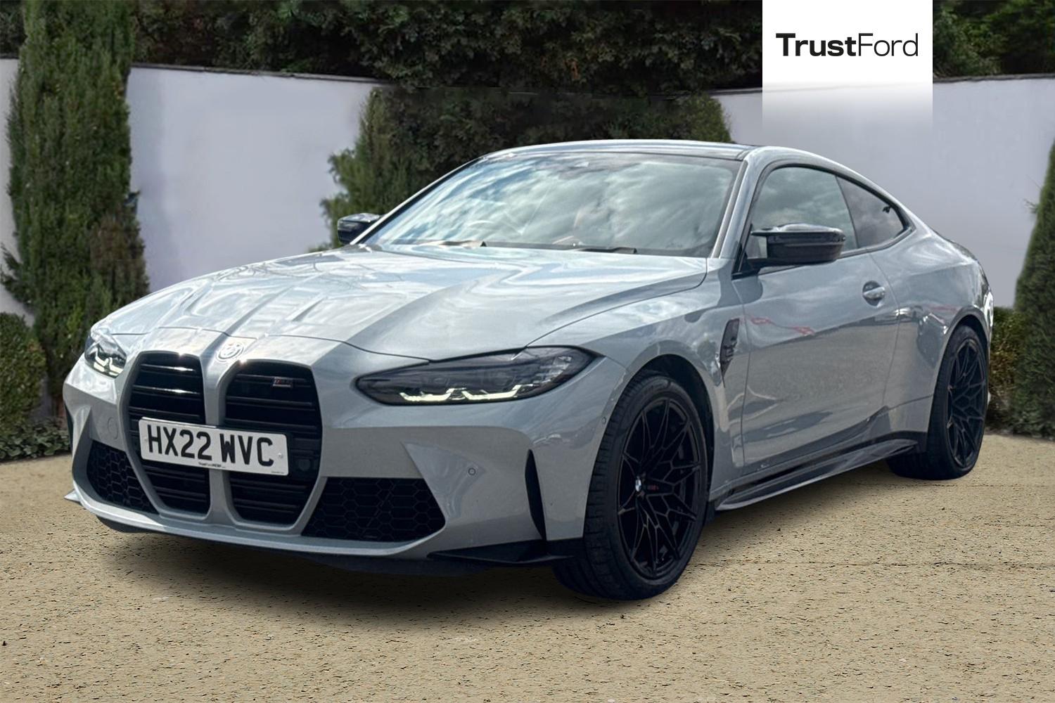 BMW M4 Photo 4