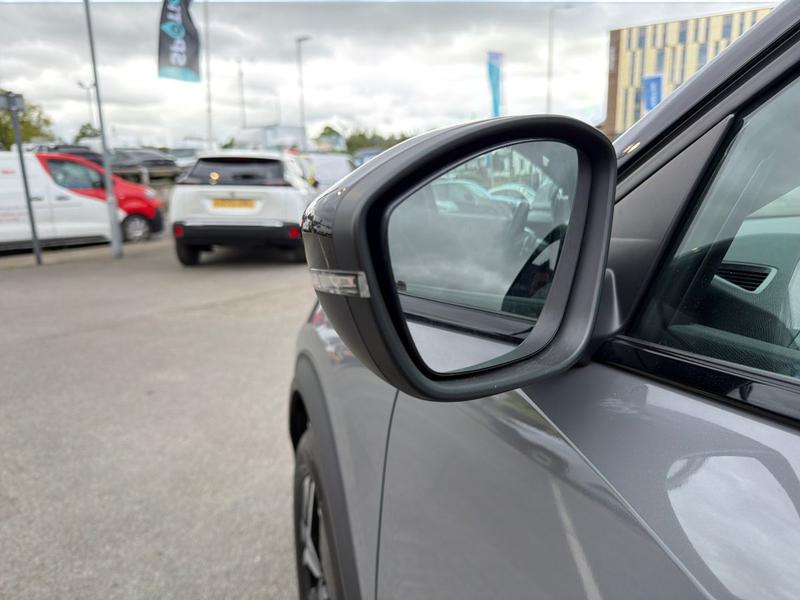 Used Peugeot 2008 NU74SVZ 26