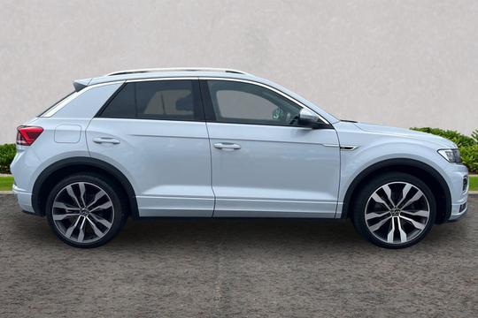 Volkswagen T-ROC R-LINE Photo autoimg-7ec9406af53c4d10c45ad4b79e5e9596b096e63f.jpg