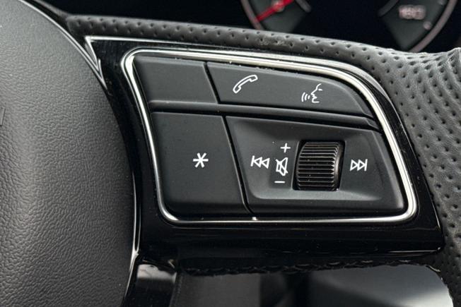 Audi Q2 Photo 17