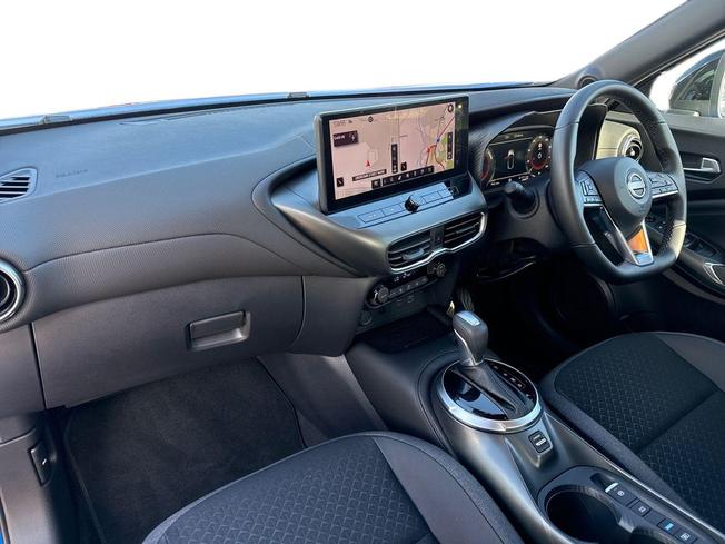 NISSAN Juke Photo 2