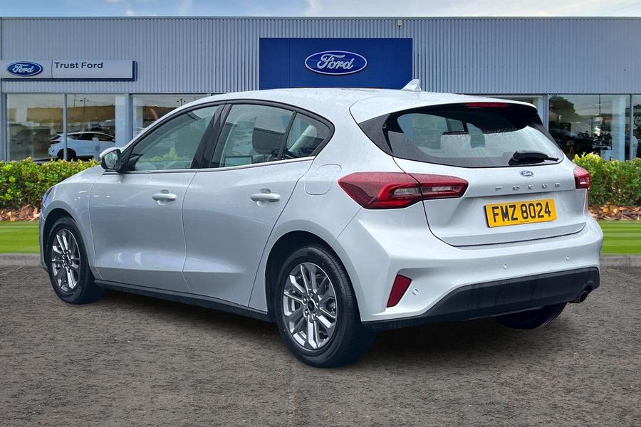 Ford FOCUS Photo autoimg-7ecda692f1796a247ce2a526e562feda12aea598.jpg