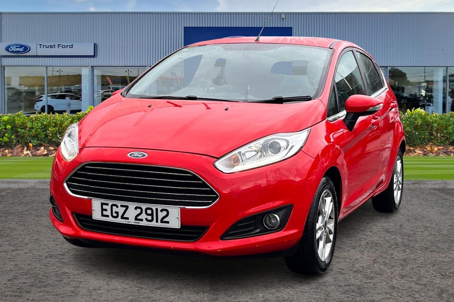Ford FIESTA Photo 4