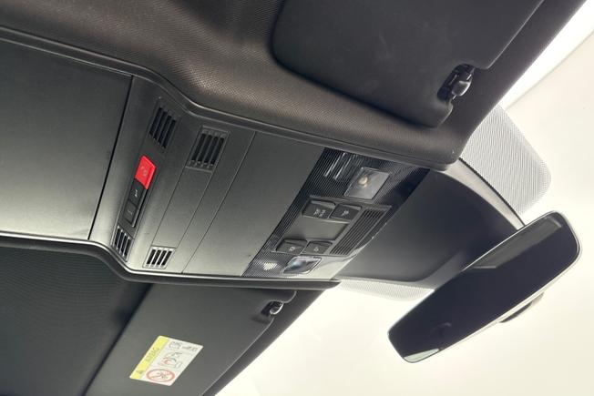 VOLKSWAGEN Tiguan Allspace Photo 35