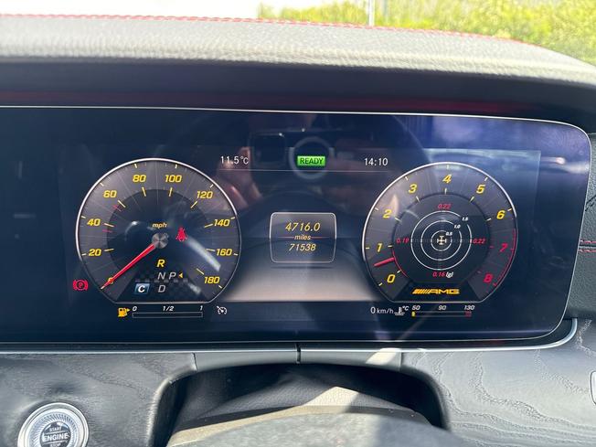 MERCEDES-BENZ E Class Photo 15