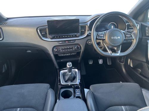 Kia XCEED Photo autoimg-7eda5b83767f7f1516059d85b92ec3ff6e2ca6ae.jpg