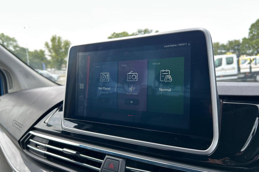 MAXUS DELIVER 9 Photo autoimg-7eda83e4ae4655cff76376dd3f7f7d05364a725e.jpg