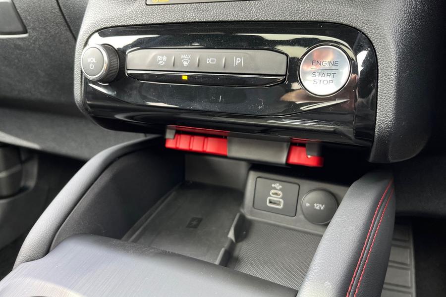 Ford Kuga Photo autoimg-7edb8065c07dc794b7cf83094cc5ac5a31f02257.jpg