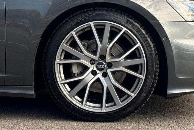 AUDI A6 Avant Photo 5
