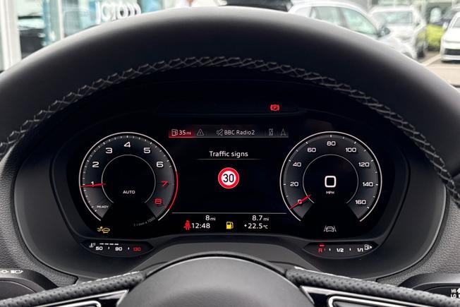 AUDI Q2 Photo 30