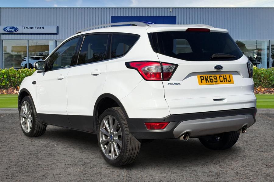 Ford KUGA Photo autoimg-7edcbadd7ab579f87a27d28d1be799d375d3c763.jpg