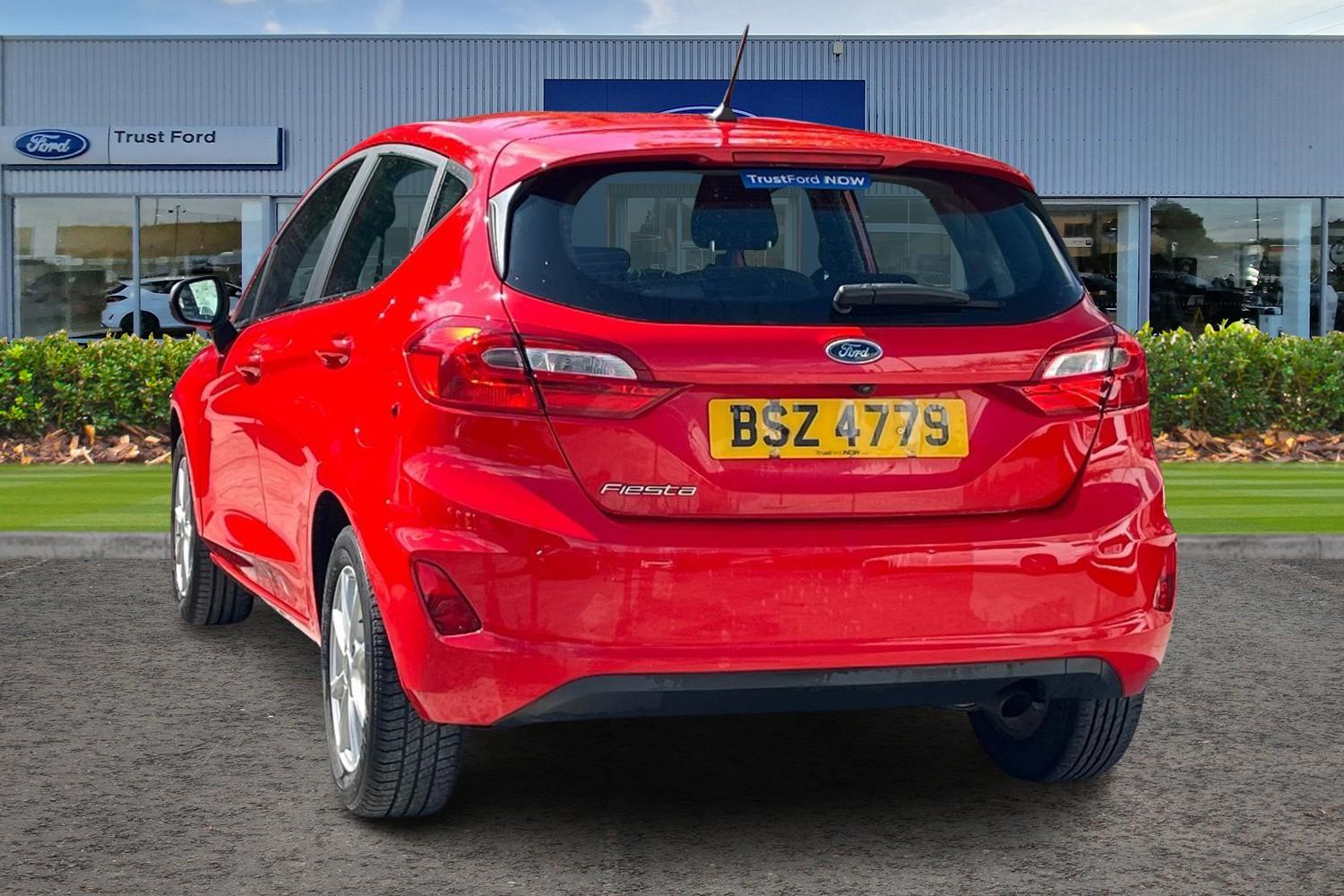 Ford FIESTA Photo 1