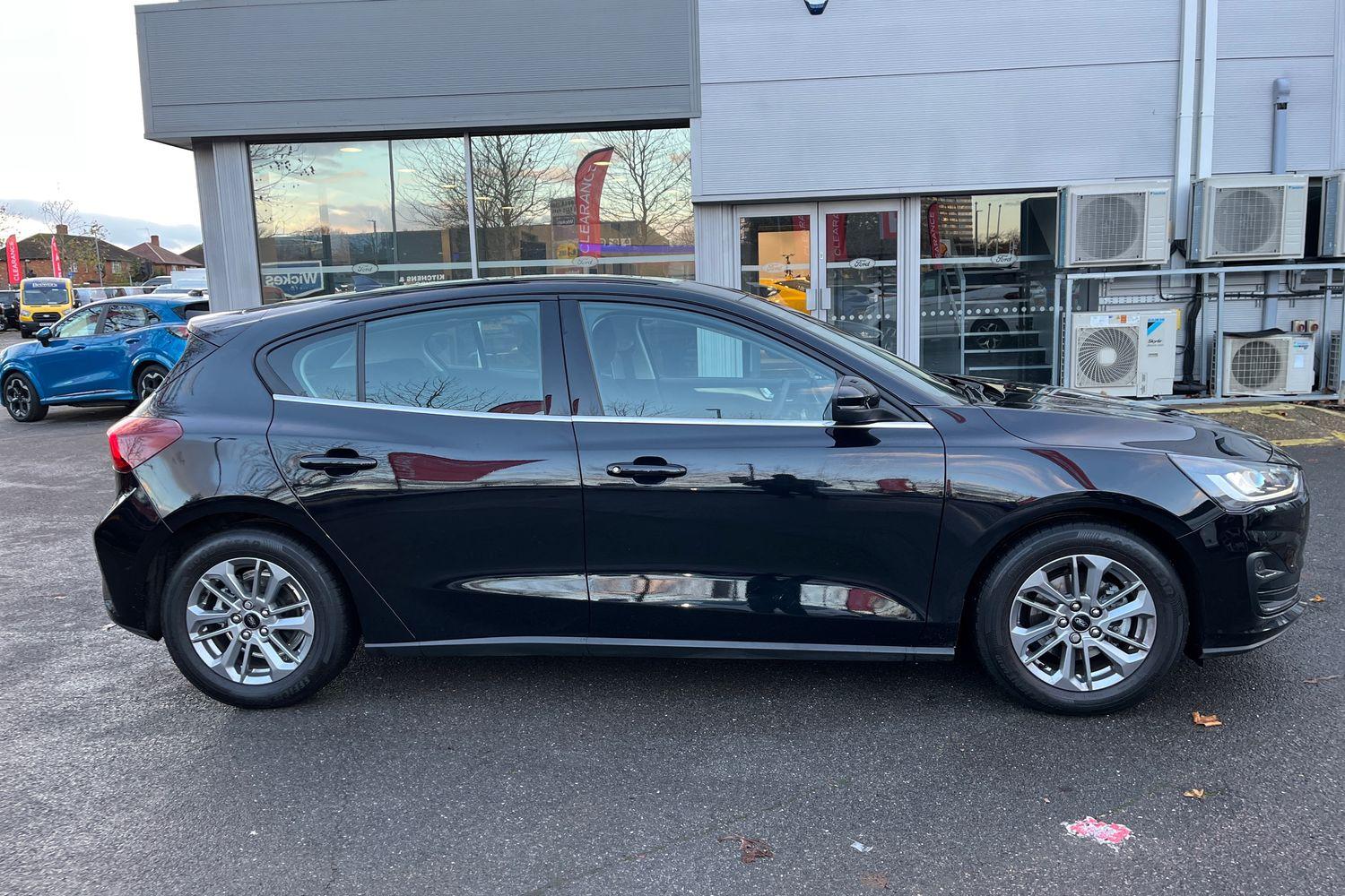 Ford Focus Photo 37
