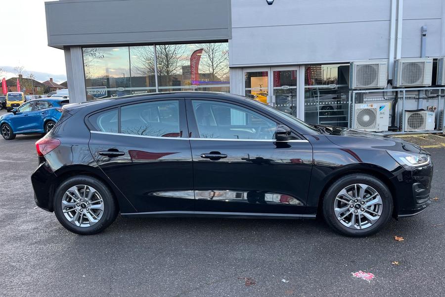 Ford Focus Photo autoimg-7edf37446d5e6822756b57becc843c8d5ce41083.jpg