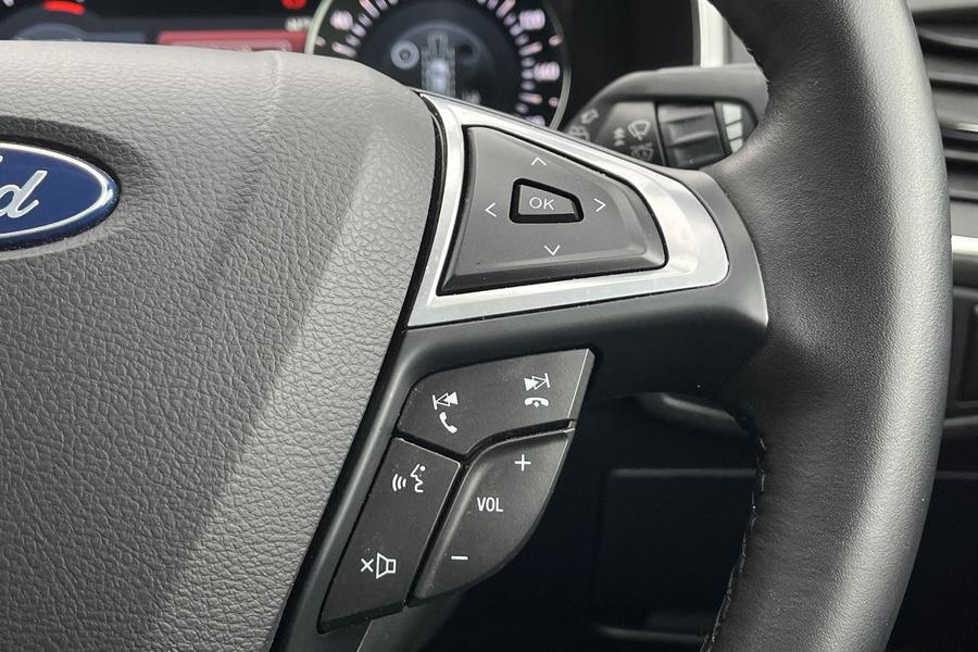 Ford S-MAX Photo autoimg-7ee495b700bff1ac9383552739d827eb75f1fd56.jpg