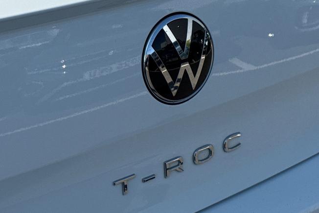 VOLKSWAGEN T-Roc Photo 45