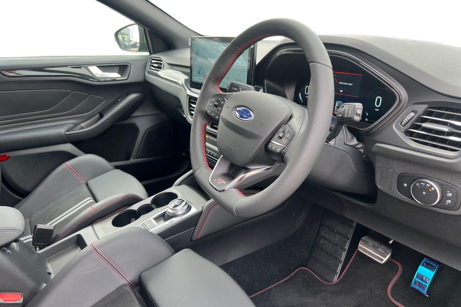 Ford FOCUS Photo 8