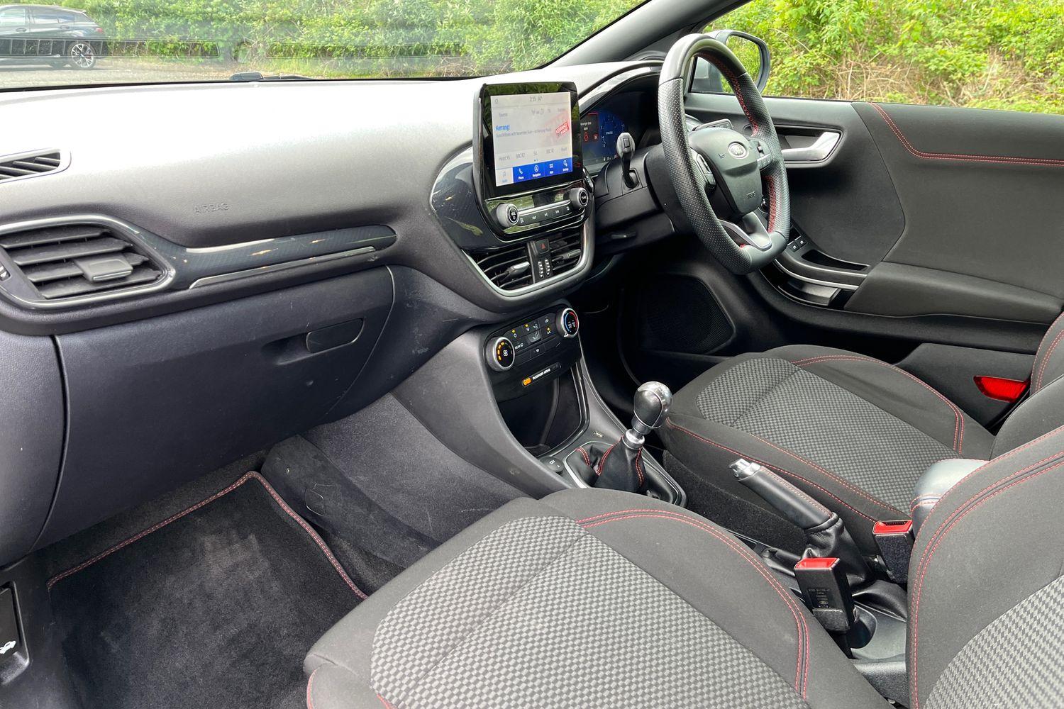 Ford PUMA Photo 17