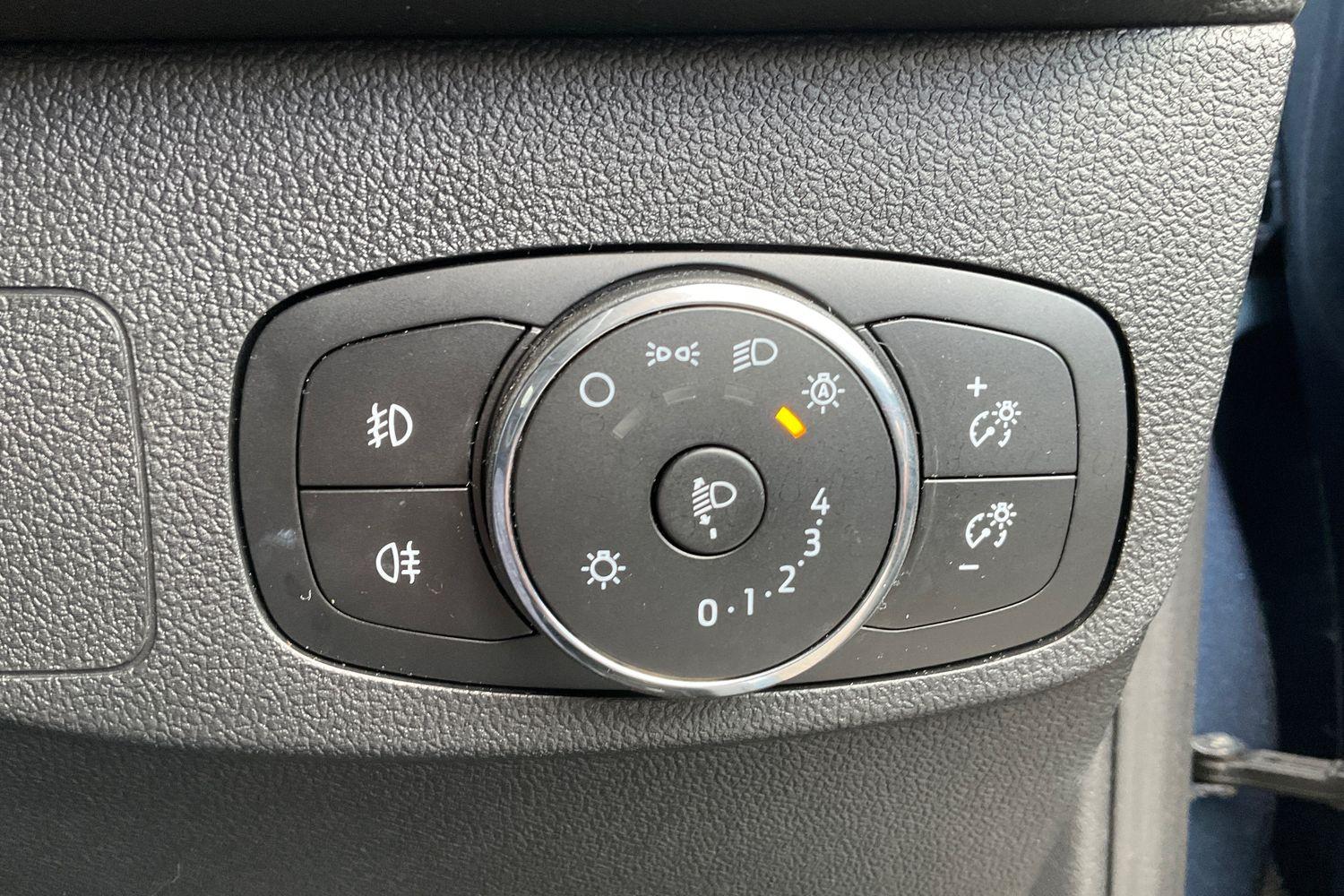 Ford FOCUS Photo 34
