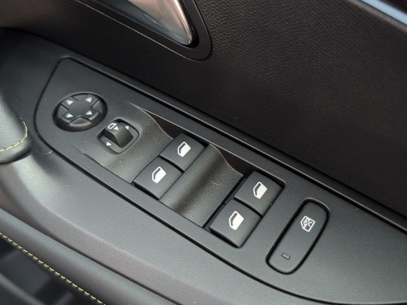 Used Peugeot 2008 YE22MVX 24