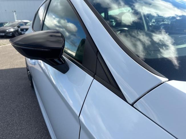 SEAT Leon Photo 20