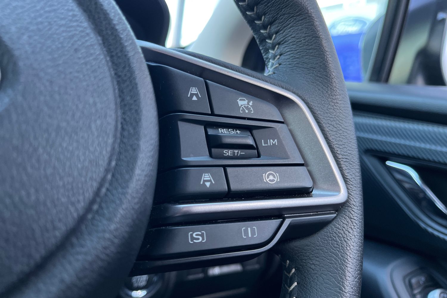 Subaru CROSSTREK Photo 39