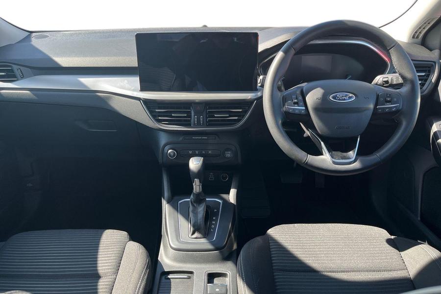 Ford Focus Photo autoimg-7efa7541a2934d9b22f4d934231368e2d4d35e5f.jpg