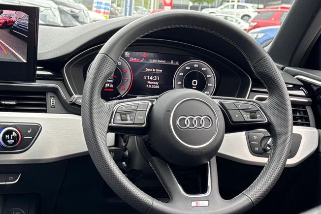 AUDI A4 Photo 41