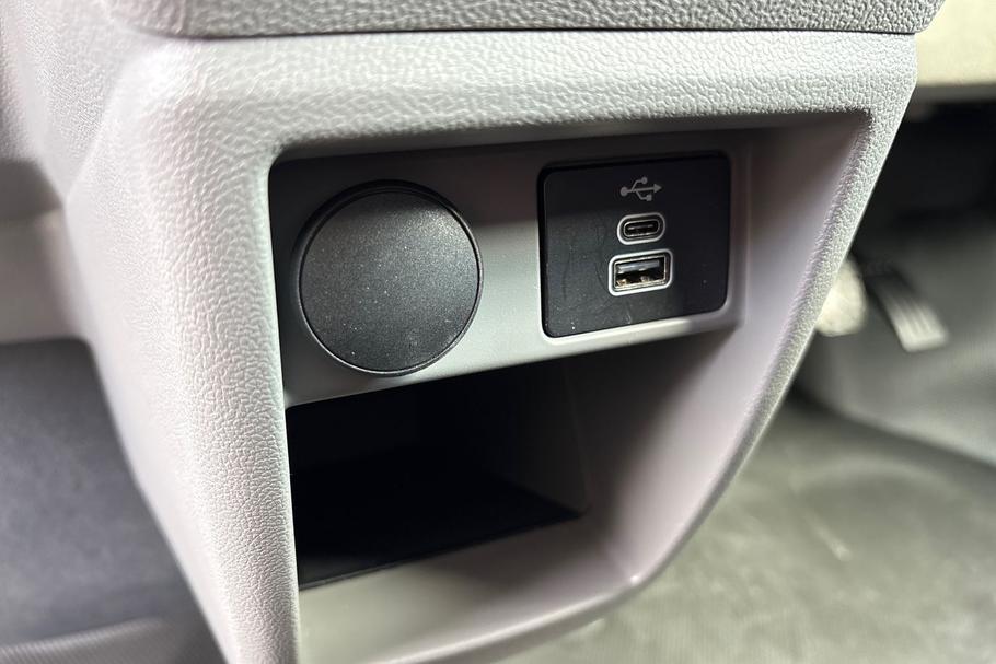 Used Ford TRANSIT CUSTOM WV26YDU 25