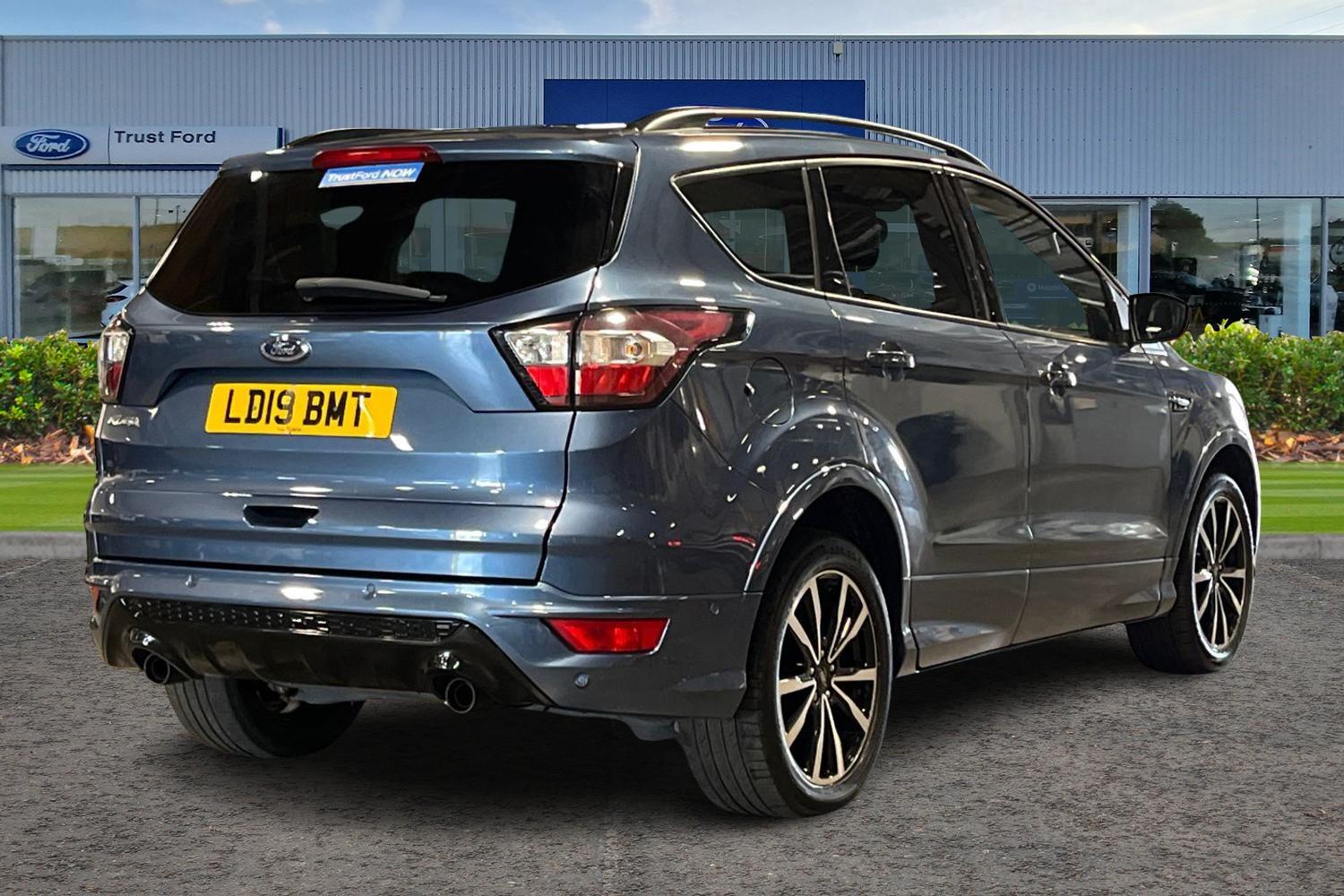 Ford KUGA Photo 3