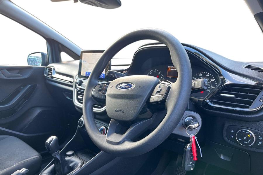 Ford FIESTA Photo autoimg-7f03302da3aaa19fb38407f8e49c8e52da7bef0f.jpg