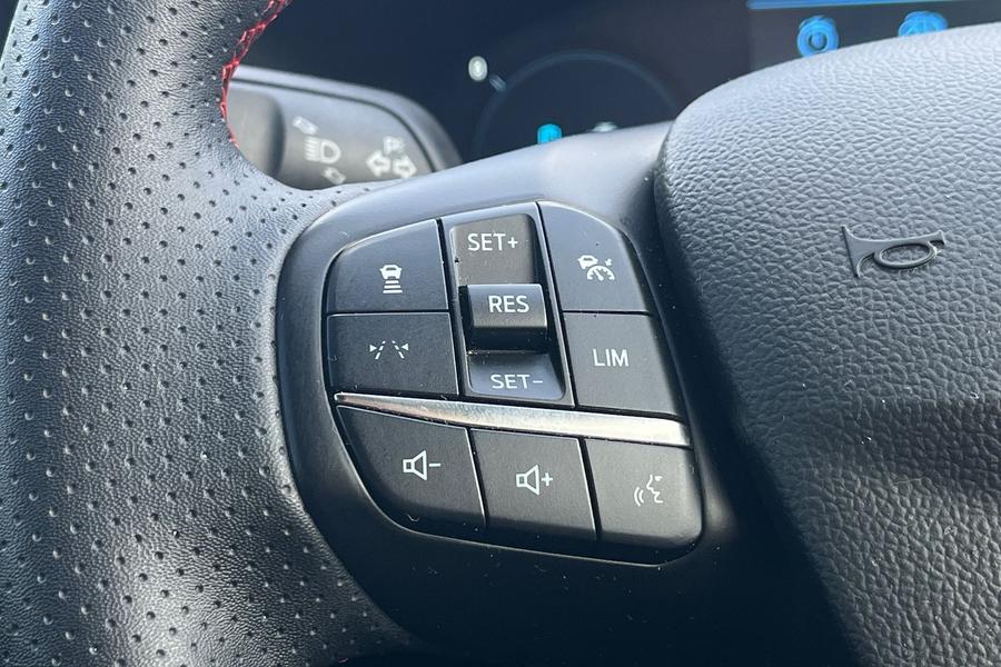 Ford KUGA Photo autoimg-7f06d5fa51ae0c6efd2ddefdf9288e816b444de2.jpg